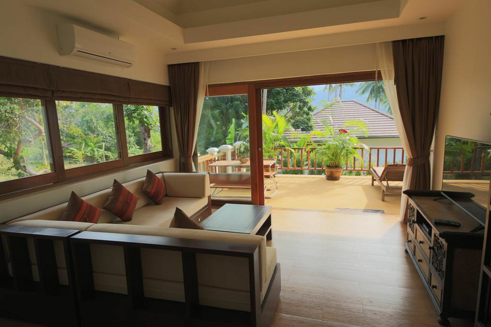 Tropical Season Villa Resort Mae Nam Buitenkant foto