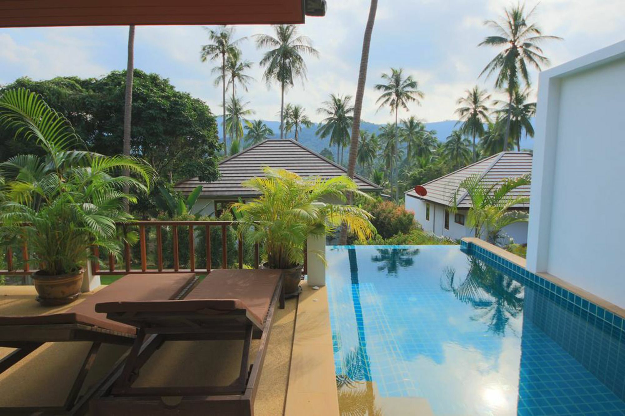 Tropical Season Villa Resort Mae Nam Buitenkant foto